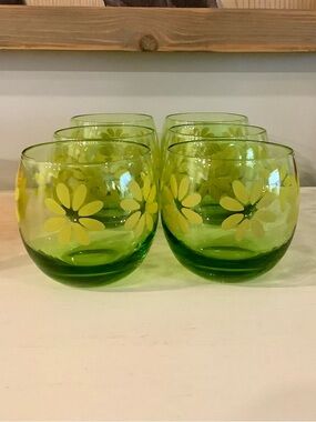 Vintage 60’s/70’s Atomic Ranch Green Yellow Flowers Roly Poly Tumblers (6)